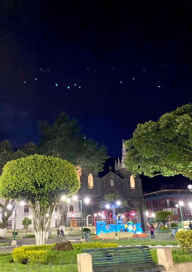 Destiny Hotel บาญอส ภายนอก รูปภาพ