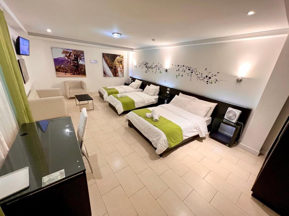 Destiny Hotel บาญอส ภายนอก รูปภาพ