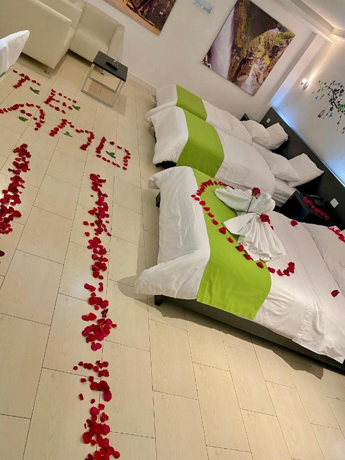 Destiny Hotel บาญอส ภายนอก รูปภาพ