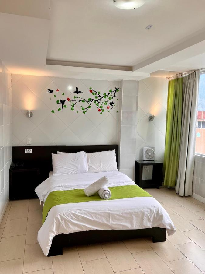Destiny Hotel บาญอส ภายนอก รูปภาพ